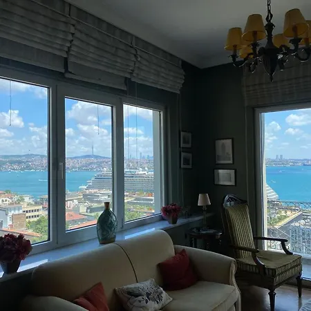 Stunning Sea View And Location, 2br Istanbul