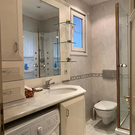 Stunning Sea View And Location, 2br